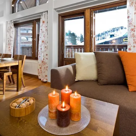 Club Village アパート *