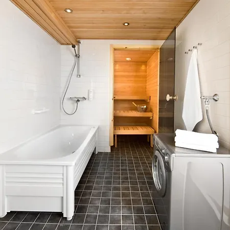 Club Village アパート